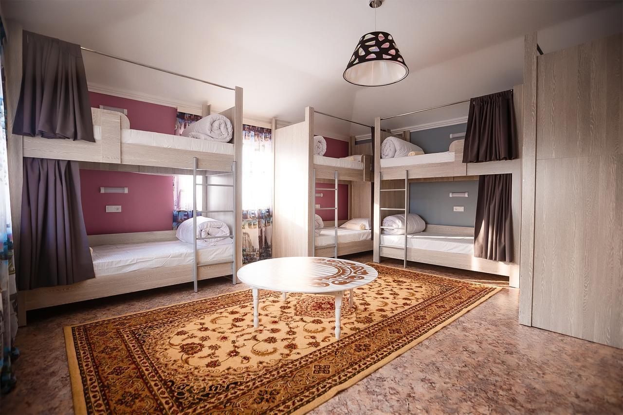 Mountain Road Hostel Ałma Ata Zewnętrze zdjęcie