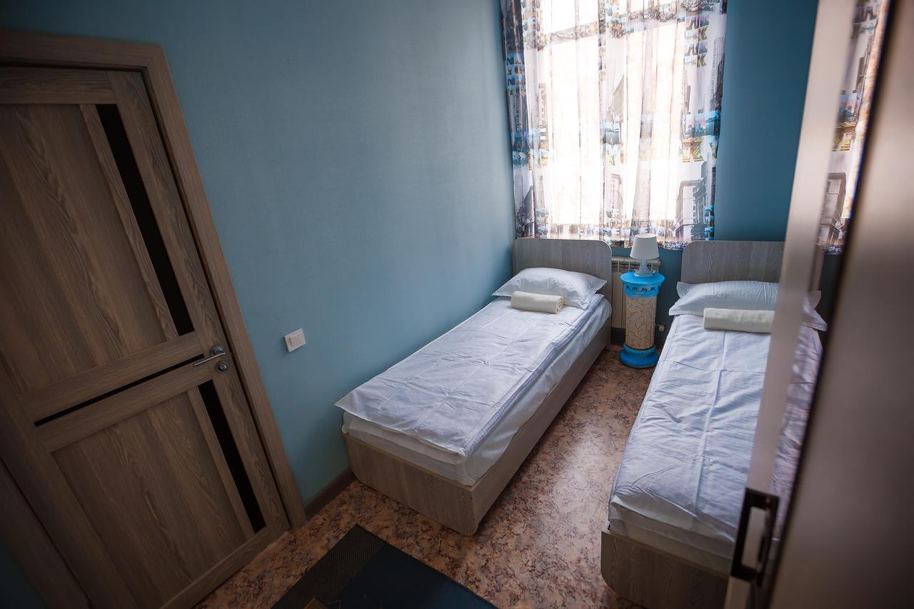 Mountain Road Hostel Ałma Ata Zewnętrze zdjęcie