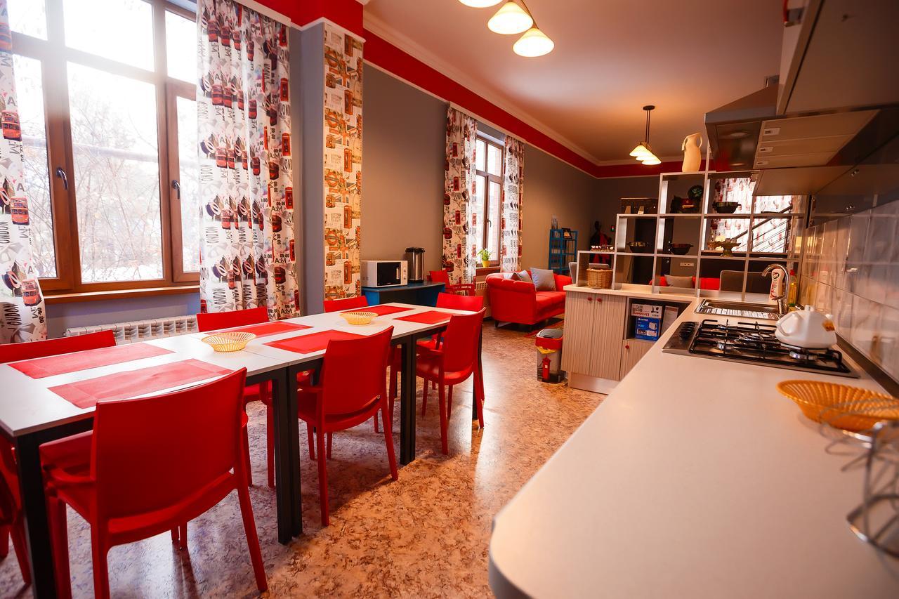 Mountain Road Hostel Ałma Ata Zewnętrze zdjęcie
