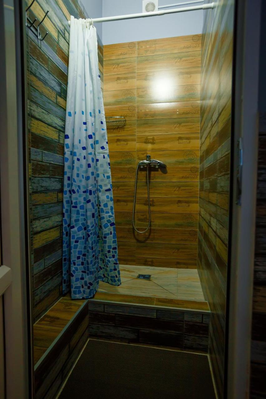 Mountain Road Hostel Ałma Ata Zewnętrze zdjęcie