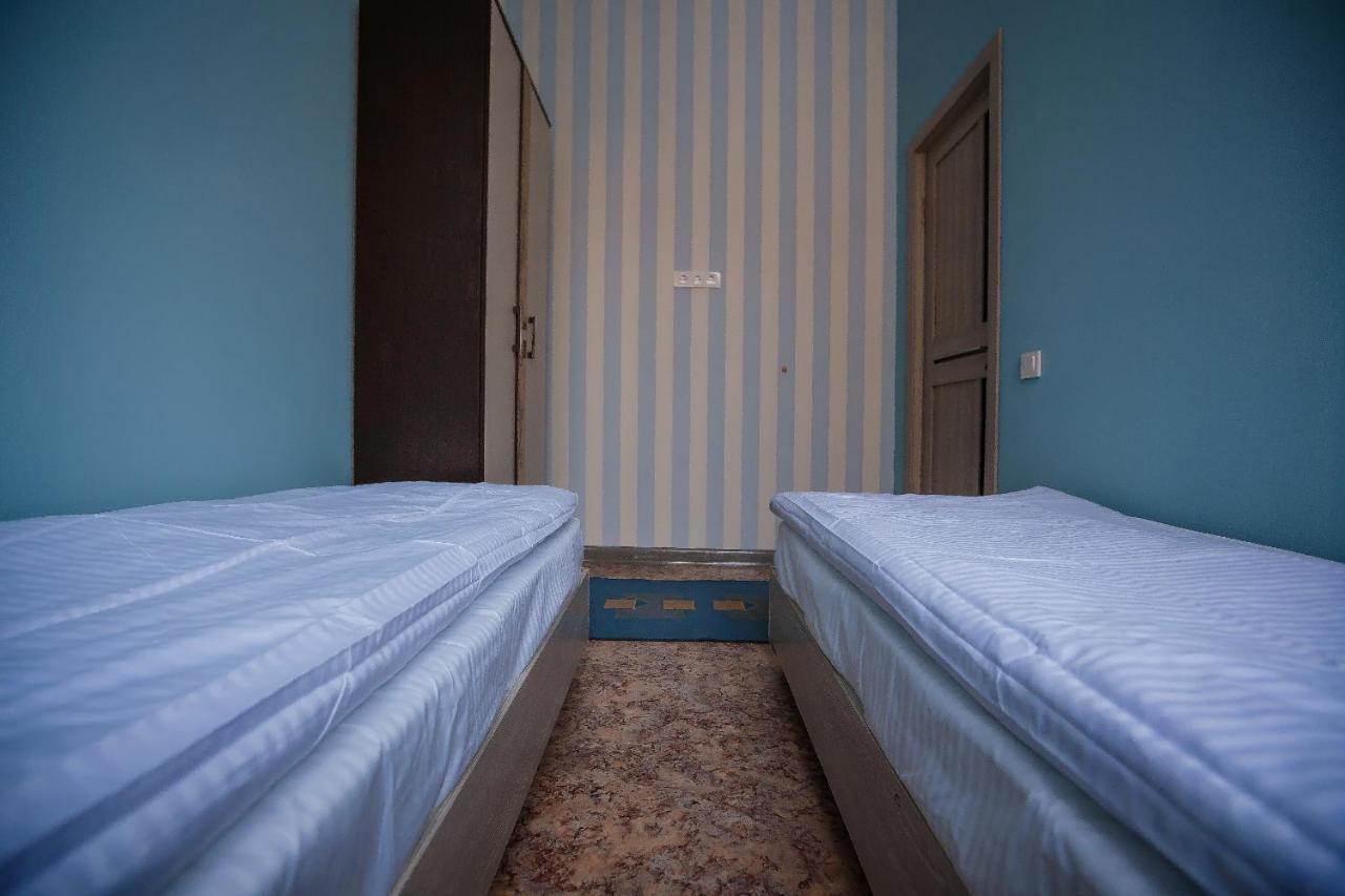 Mountain Road Hostel Ałma Ata Zewnętrze zdjęcie